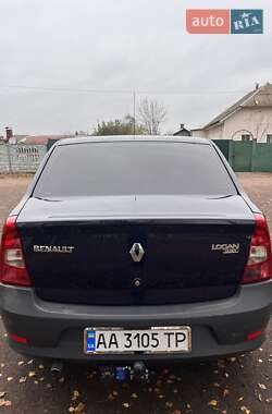 Седан Renault Logan 2010 в Мені