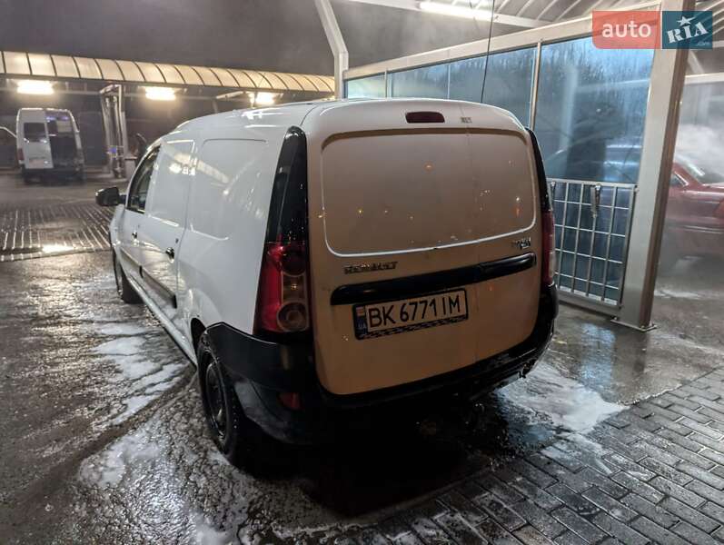 Универсал Renault Logan 2010 в Ровно