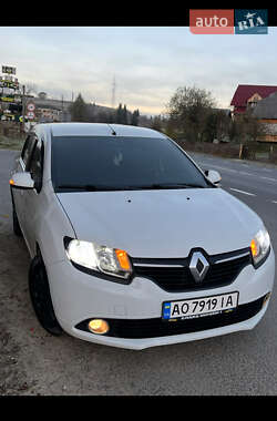 Седан Renault Logan 2014 в 