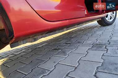 Седан Renault Logan 2014 в 