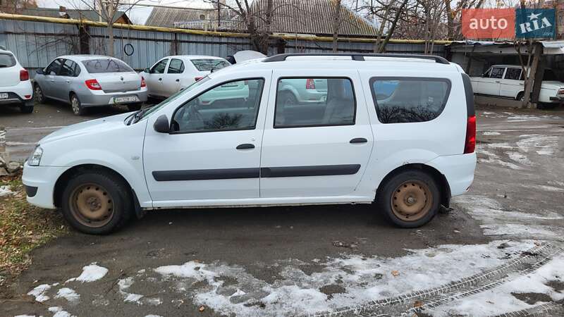 Renault Logan 2012