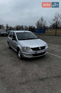 Седан Renault Logan 2012 в Дніпрі