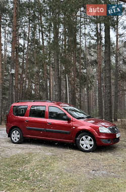 Універсал Renault Logan 2011 в Чернігові