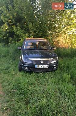 Седан Renault Logan 2012 в Днепре