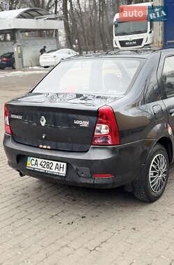 Седан Renault Logan 2010 в Киеве