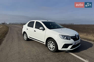 Седан Renault Logan 2017 в 