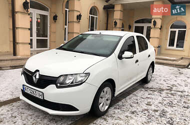 Седан Renault Logan 2013 в 