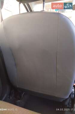 Седан Renault Logan 2015 в 