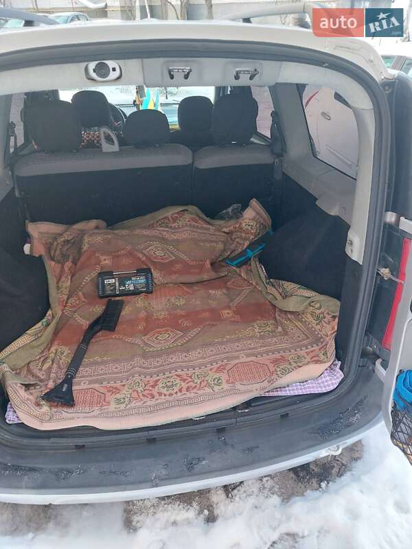 Седан Renault Logan 2008 в Києві