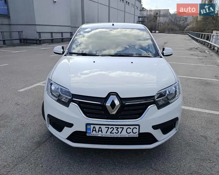 Седан Renault Logan 2019 в 