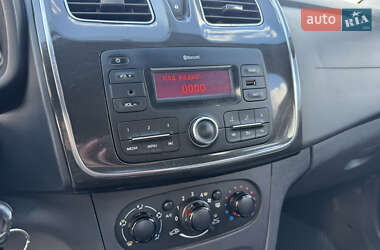 Седан Renault Logan 2019 в 