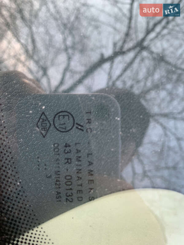 Седан Renault Logan 2013 в Києві