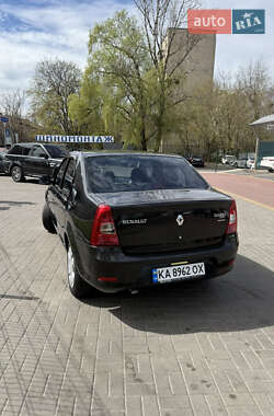 Седан Renault Logan 2010 в 