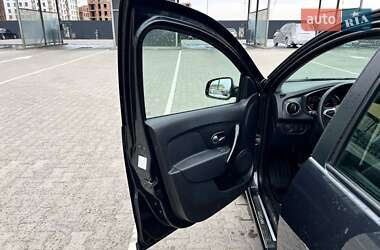 Седан Renault Logan 2017 в 