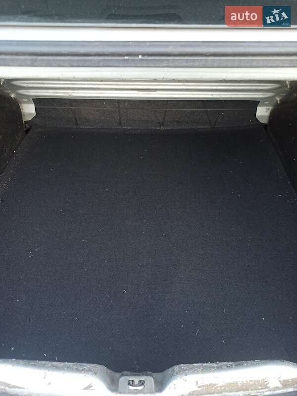 Седан Renault Logan 2012 в Дніпрі фото 28 Седан Renault Logan 2012 в Дніпрі