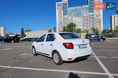 Седан Renault Logan 2017 в 