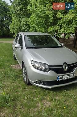 Седан Renault Logan 2014 в 