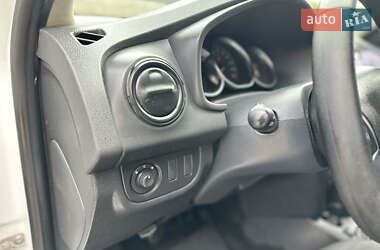 Седан Renault Logan 2019 в 