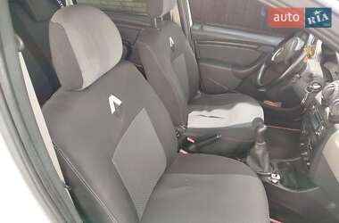 Универсал Renault Logan 2012 в 