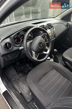 Седан Renault Logan 2021 в 