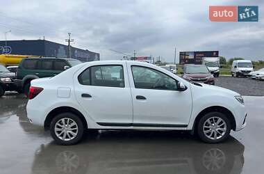 Седан Renault Logan 2018 в 