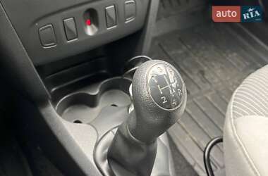 Седан Renault Logan 2018 в 