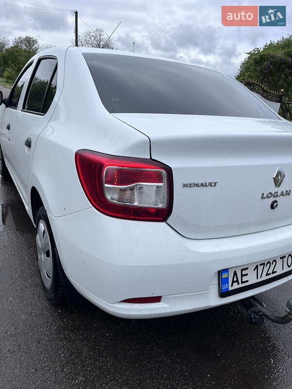 Седан Renault Logan 2013 в Царичанке