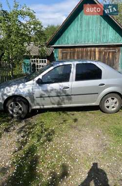 Седан Renault Logan 2012 в 