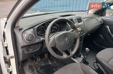 Седан Renault Logan 2016 в 