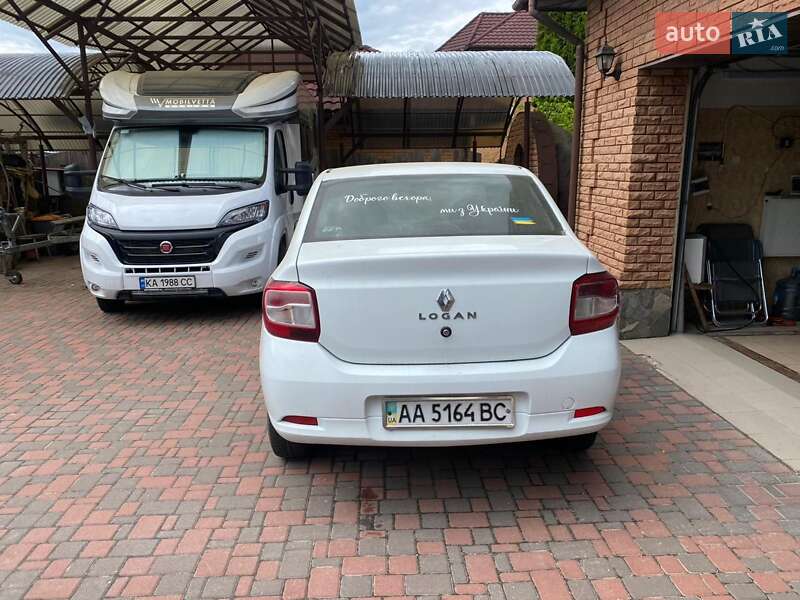 Седан Renault Logan 2016 в Киеве