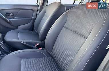Седан Renault Logan 2019 в 