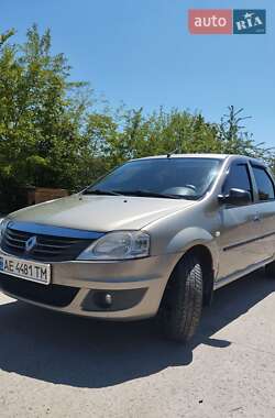 Седан Renault Logan 2009 в Днепре