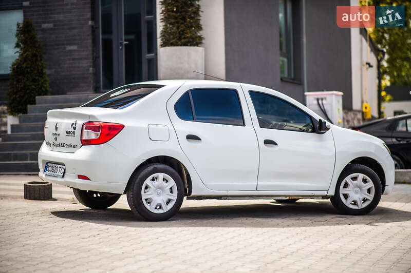 Седан Renault Logan 2015 в Львове