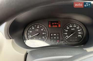 Седан Renault Logan 2012 в 