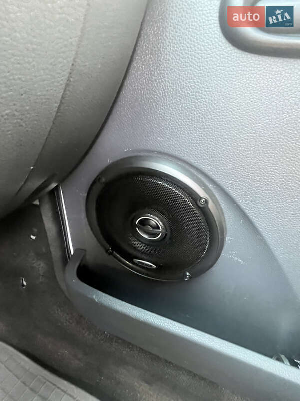 Універсал Renault Logan 2010 в Полтаві фото 7 Універсал Renault Logan 2010 в Полтаві