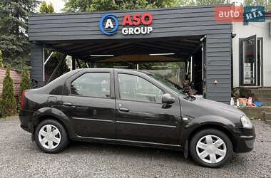 Седан Renault Logan 2011 в 