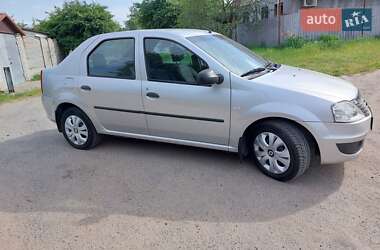 Седан Renault Logan 2012 в Днепре