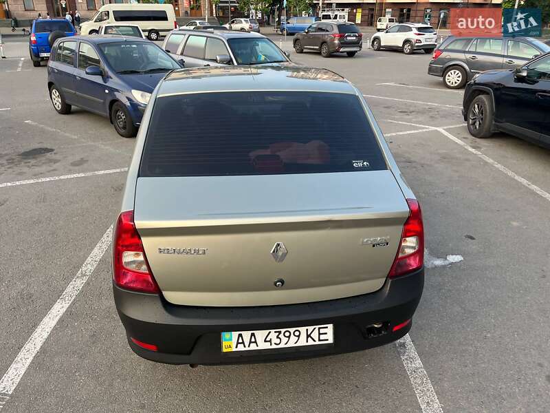 Седан Renault Logan 2011 в Умані