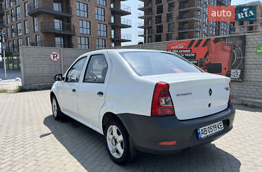Седан Renault Logan 2011 в 