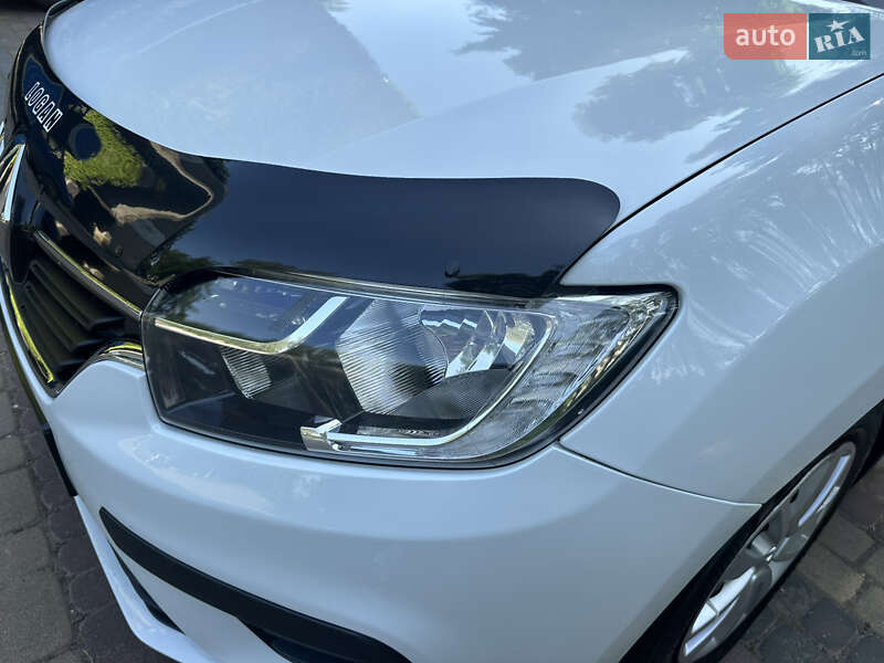 Седан Renault Logan 2019 в Черновцах