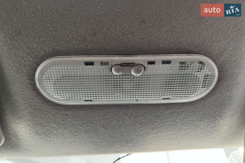 Седан Renault Logan 2010 в Шептицькому