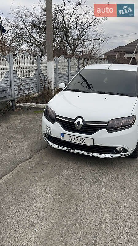 Седан Renault Logan 2014 в Іванкові