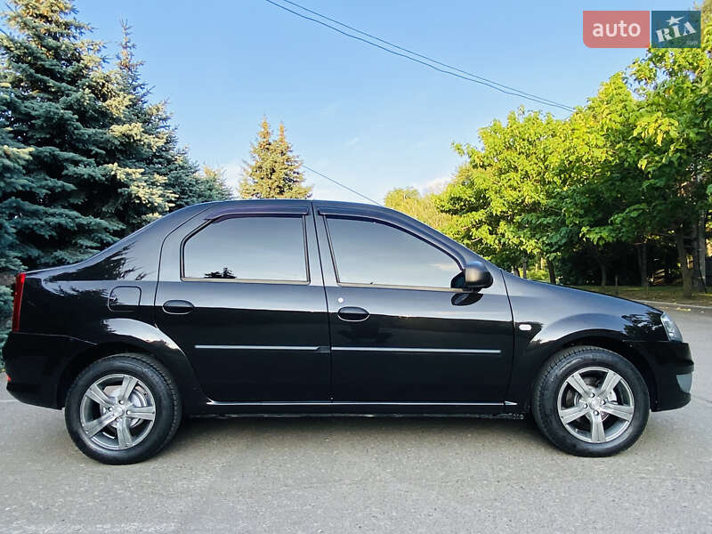 Renault Logan 2009