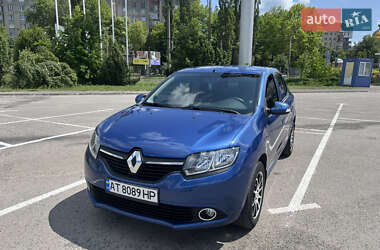 Седан Renault Logan 2013 в Ивано-Франковске