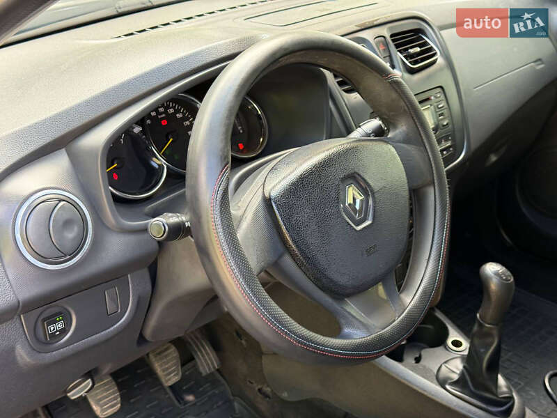 Універсал Renault Logan 2013 в Дніпрі