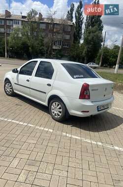 Седан Renault Logan 2011 в Краматорске