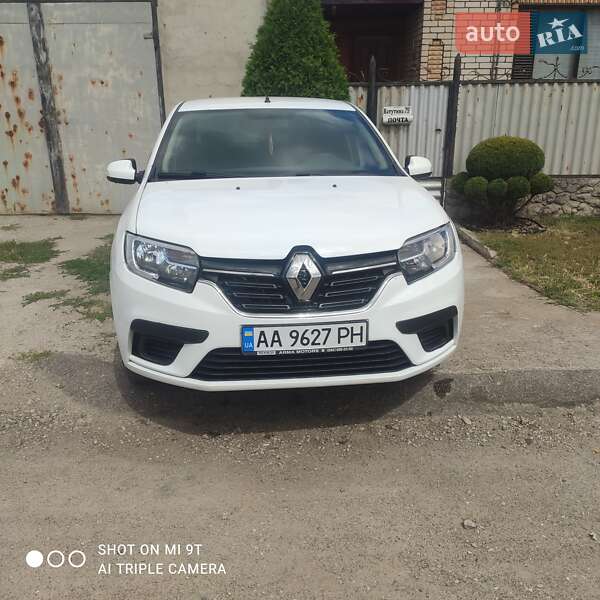 Седан Renault Logan 2017 в Марганце