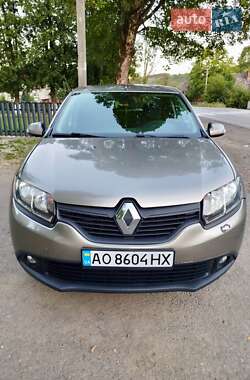 Седан Renault Logan 2015 в Ужгороде