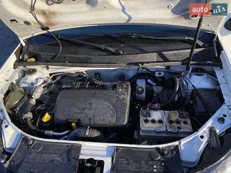 Седан Renault Logan 2015 в Конотопе