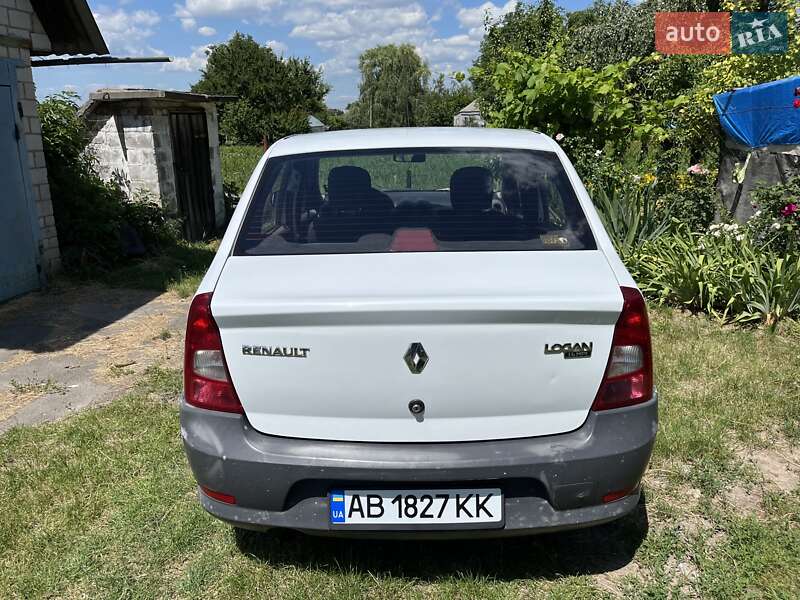 Седан Renault Logan 2012 в Борисполі